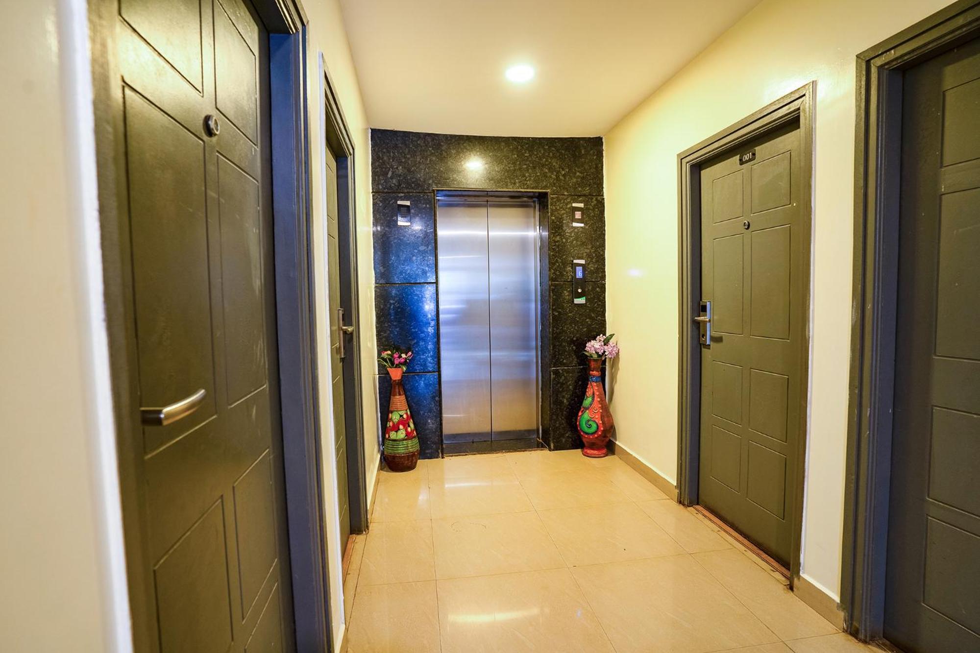 Fabhotel Royal Sterling- Manyata Tech Park Bangalore Eksteriør billede