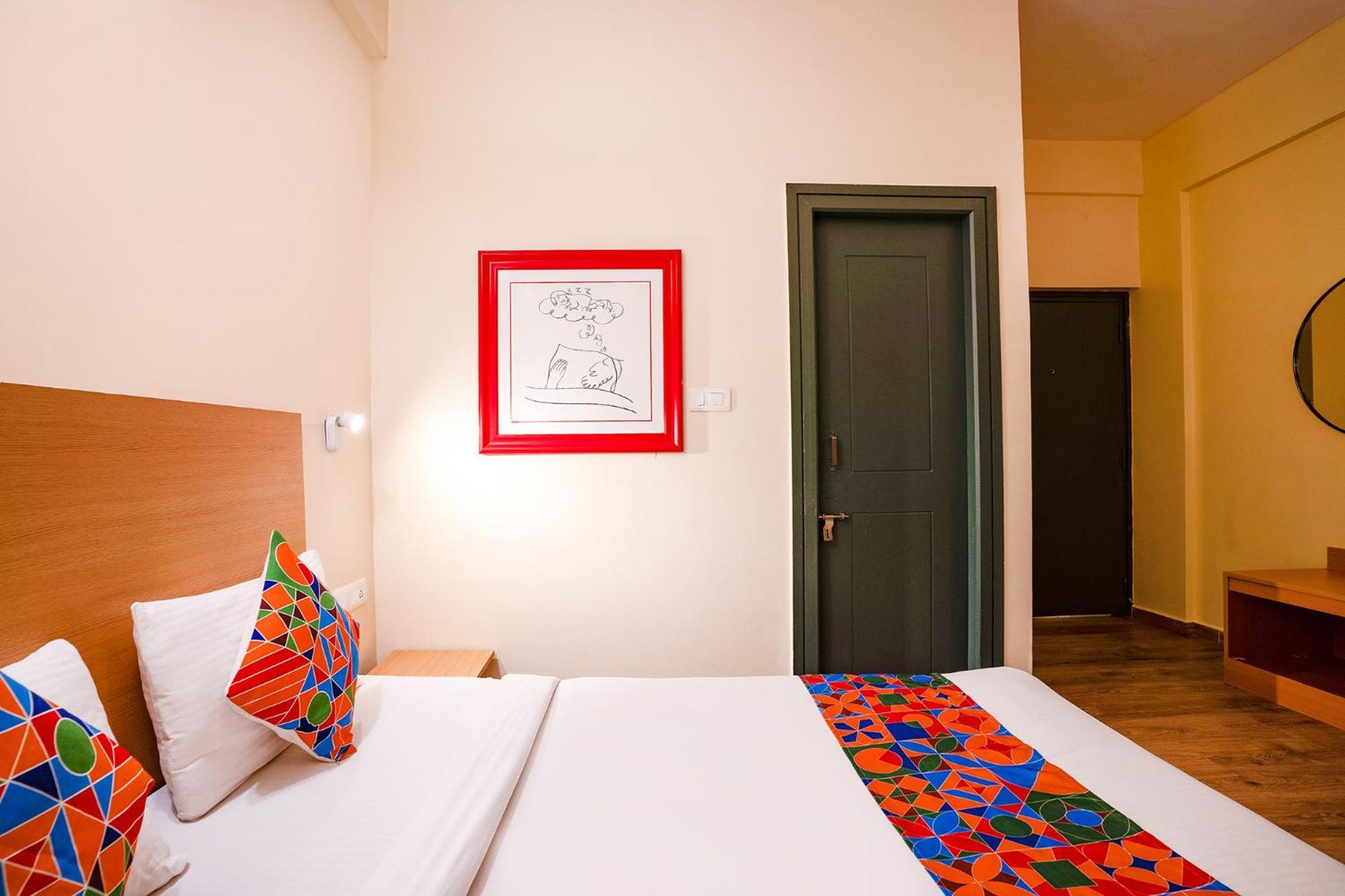 Fabhotel Royal Sterling- Manyata Tech Park Bangalore Eksteriør billede
