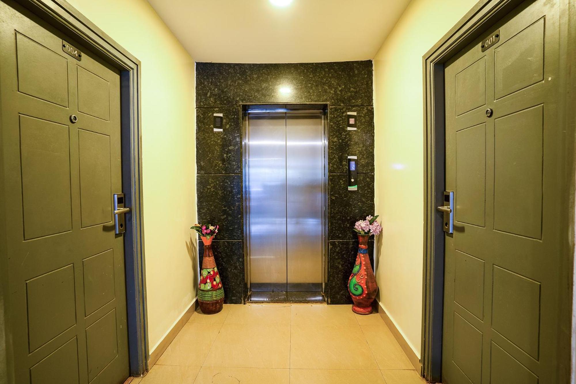 Fabhotel Royal Sterling- Manyata Tech Park Bangalore Eksteriør billede