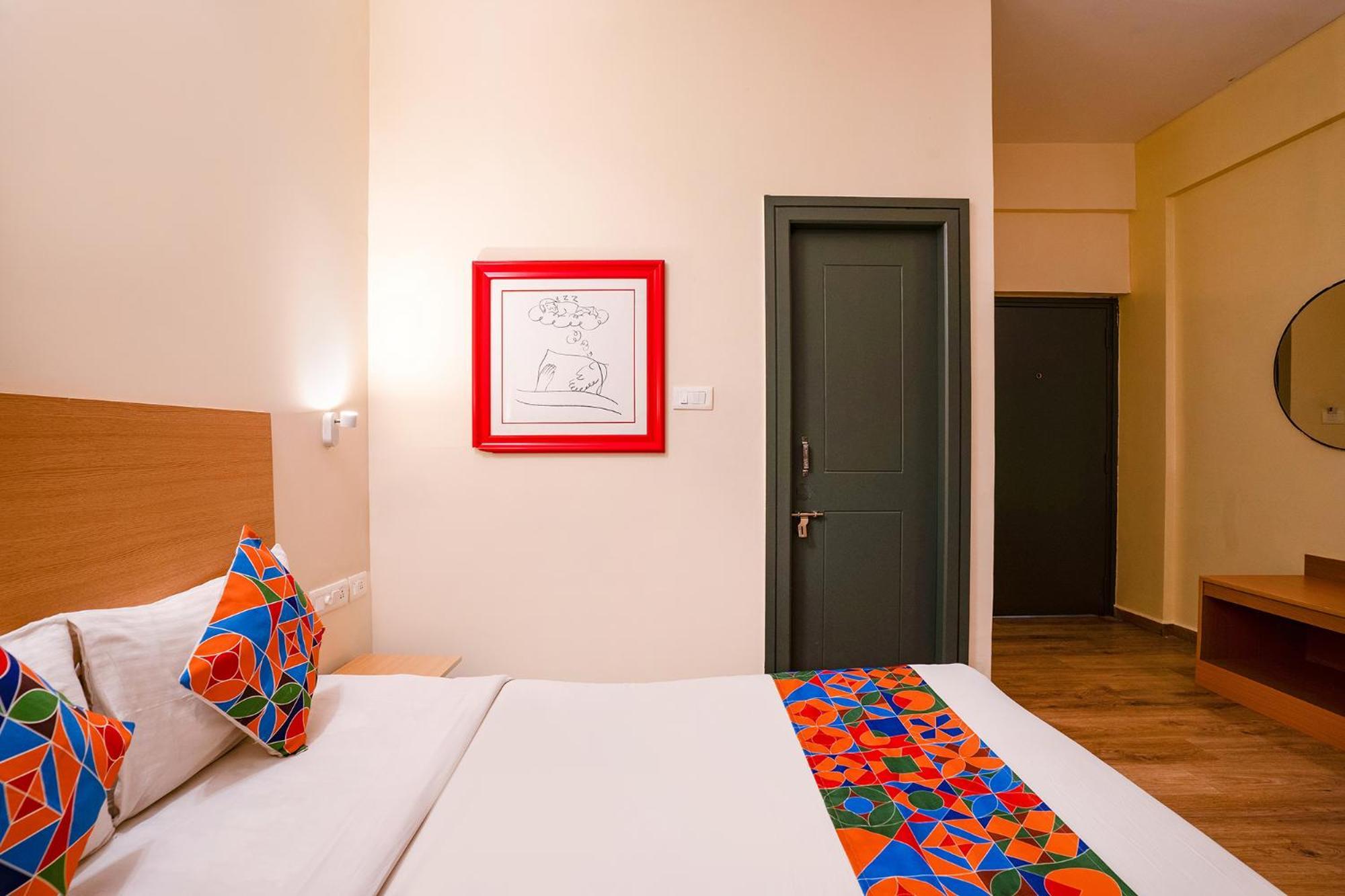 Fabhotel Royal Sterling- Manyata Tech Park Bangalore Eksteriør billede