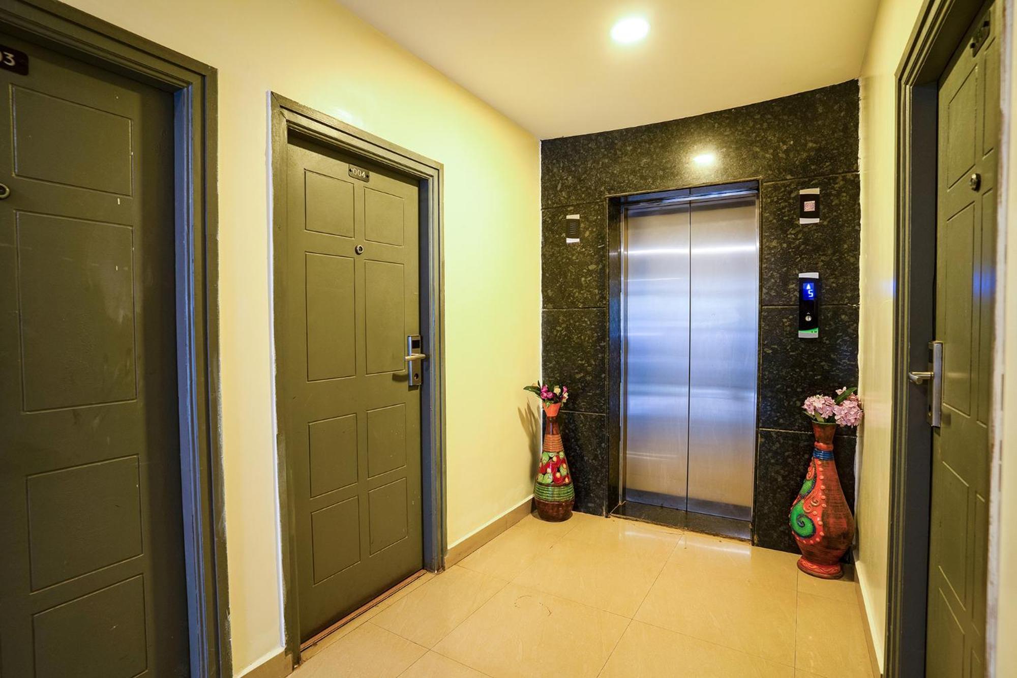 Fabhotel Royal Sterling- Manyata Tech Park Bangalore Eksteriør billede