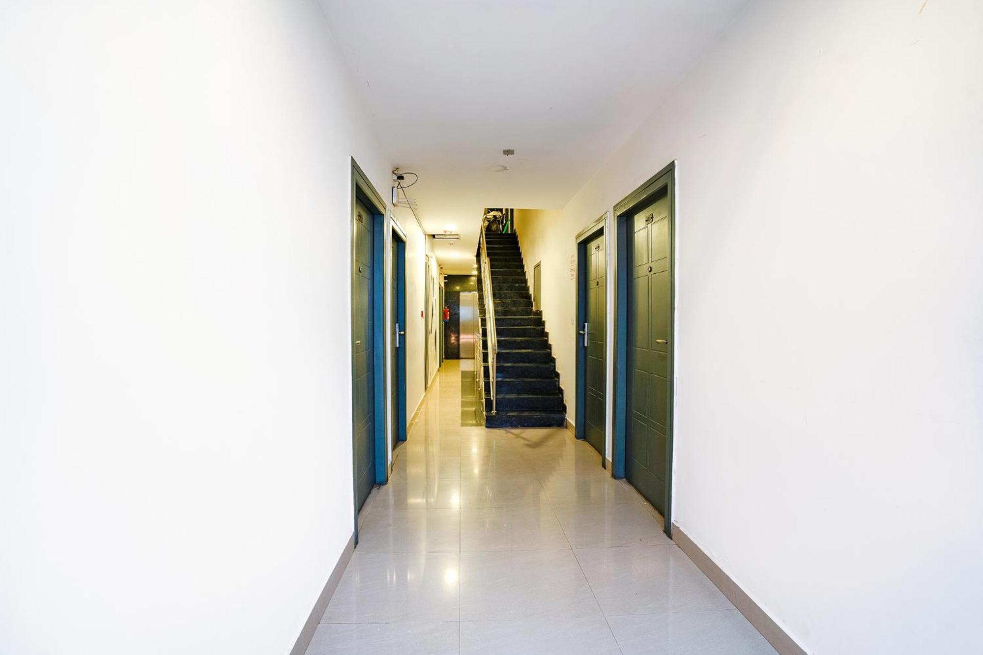 Fabhotel Royal Sterling- Manyata Tech Park Bangalore Eksteriør billede